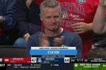 为母校助威！勇士主帅科尔现场观战亚利桑那VS阿肯色的NCAA16强战